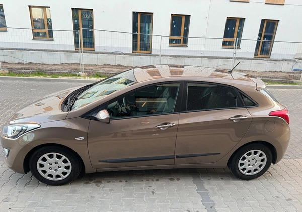 Hyundai I30 cena 38900 przebieg: 110500, rok produkcji 2012 z Warszawa małe 79